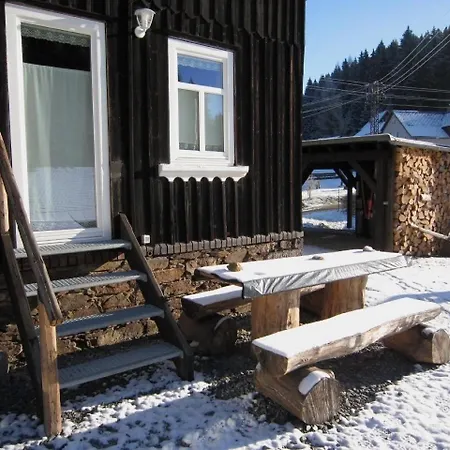 Apartment In Mit Terrasse, Garten Und Grill *